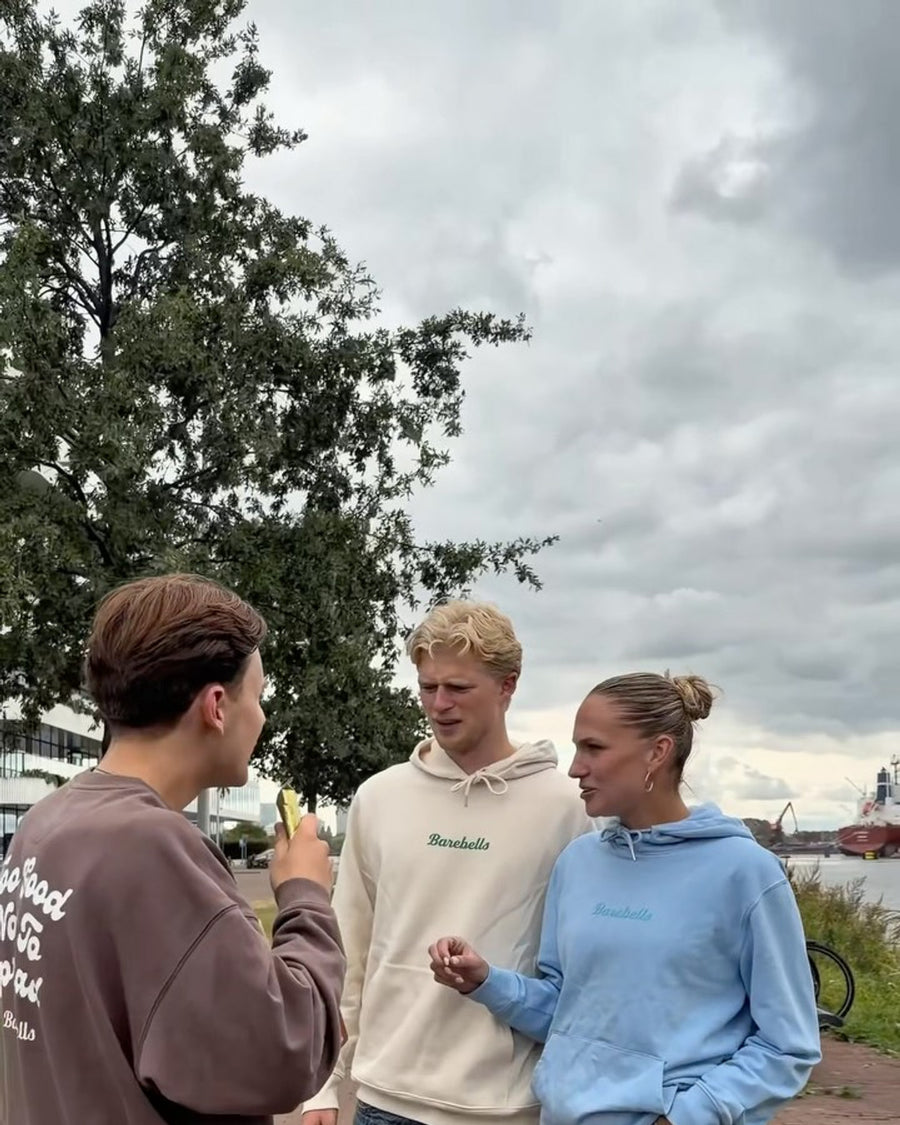 Even checken…, volg je ons al? 👀💚 #barebells #barebellsnl
